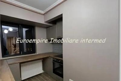 Apartament cu 2 camere decomandat în Casa de Cultură