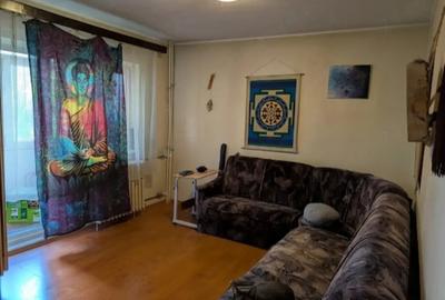 Apartament cu 2 camere decomandat în Berceni