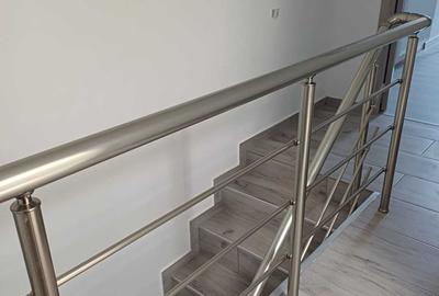 Casă cu 4 camere cu Teren 180 Mp în Central - 4
