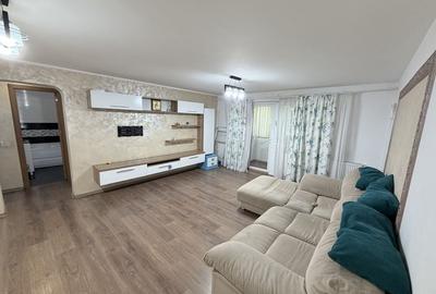 Apartament cu 3 camere decomandat în George Enescu
