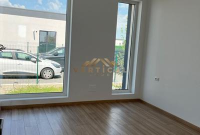 Casă cu 4 camere cu Teren 350 Mp în Vidra