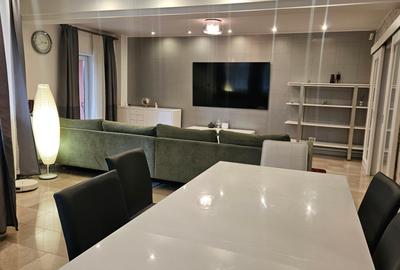 Apartament cu 3 camere decomandat în Nordului