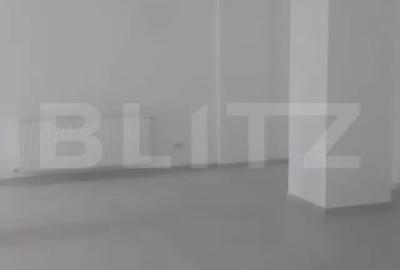 Spațiu comercial, de 148 mp, în Central - 4
