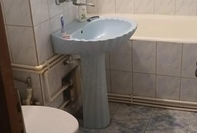 Garsonieră decomandată în Central - 4