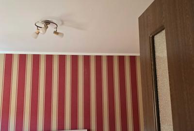 Casă cu 3 camere în Central