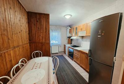 Apartament cu 3 camere decomandat în Gheorgheni