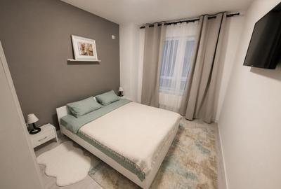 Apartament cu 2 camere decomandat, mobilat în Central