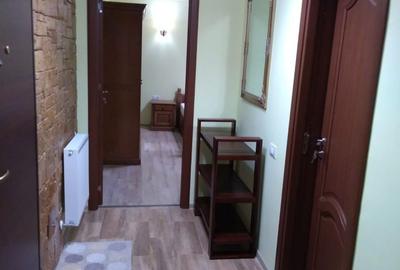 Apartament cu 3 camere în Central - 5
