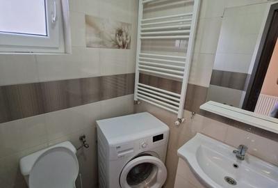 Casă cu 3 camere în Ipotești
