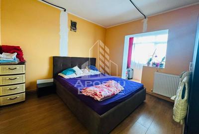 Apartament cu 3 camere decomandat, mobilat în Alfa - 10