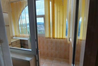 Garsonieră decomandată în Gară - 9