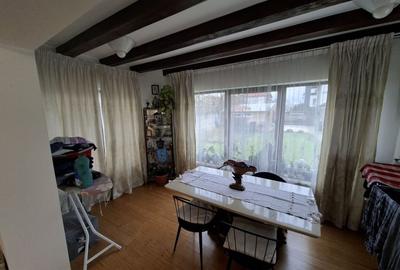 Casă individuală cu 5 camere cu Canalizare în Tractorul - 18