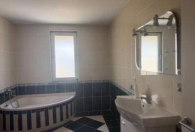 Casă cu 3 camere în Central - 2