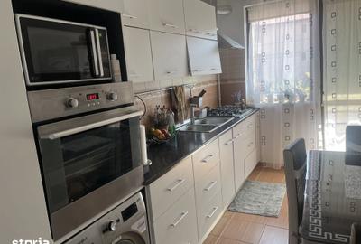 Apartament cu 4 camere în Central