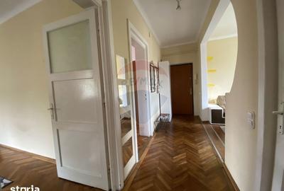 Apartament cu 3 camere decomandat în Central - 4