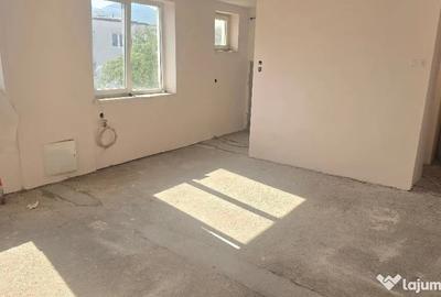 Apartament cu 2 camere nedecomandat în Dacia