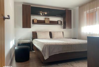 Apartament cu 2 camere decomandat în Micro 8