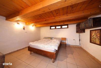 Casă cu 5 camere cu Teren 227 Mp în Florilor - 3