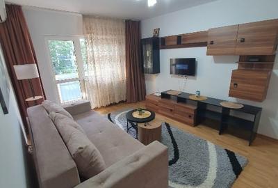 Apartament cu 2 camere decomandat, mobilat în Apărătorii Patriei