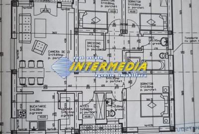 Casă individuală cu 4 camere cu Canalizare în Micești
