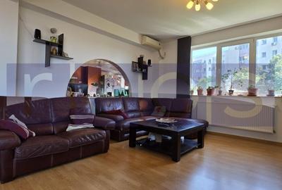 Apartament cu 4 camere în Dristor