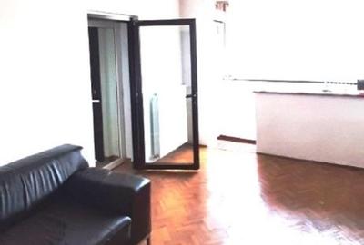 Apartament cu 3 camere circular, mobilat în Giurgiului - 13