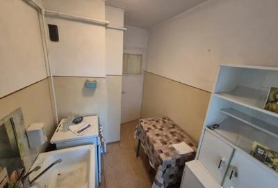 Apartament cu 2 camere decomandat, mobilat în Griviței