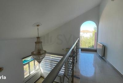 Casă cu 5 camere cu Teren 783 Mp în Central