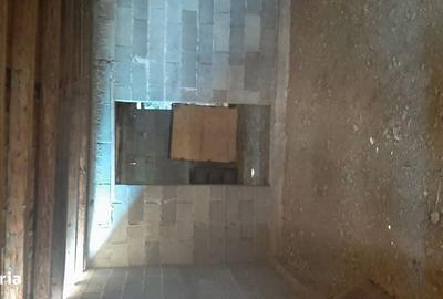 Casă cu 4 camere în Lapoș - 1