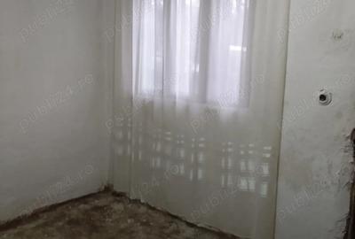Casă cu 4 camere cu Teren 400 Mp în Malu (Godeni) - 4