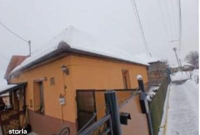 Casă cu 2 camere cu Teren 378 Mp în Central - 3