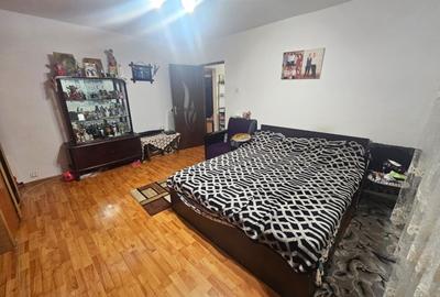 Apartament cu 3 camere decomandat în Aviației - 2