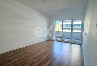 Apartament cu 2 camere decomandat în Tractorul