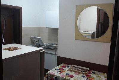 Garsonieră decomandată în Central - 4