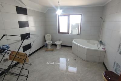 Casă individuală cu 5 camere cu Canalizare în Valu lui Traian - 12
