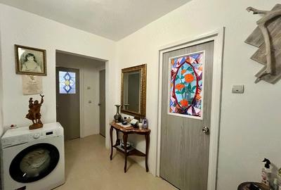 Apartament cu 3 camere decomandat în Mioriței