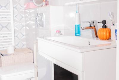 Apartament cu 3 camere decomandat în Km 5 - 4