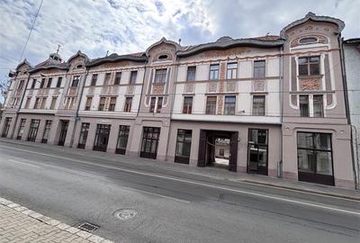 Apartament cu 2 camere nedecomandat în Ultracentral