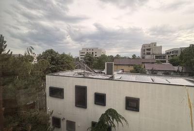 Casă cu 9 camere cu Teren 722 Mp în Străulești - 15