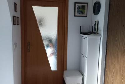 Apartament cu 2 camere decomandat, mobilat în Lujerului