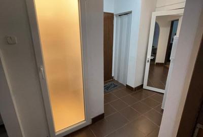 Apartament cu 2 camere decomandat în Romanilor - 10