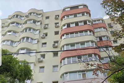 Garsonieră decomandată în Lacul Tei