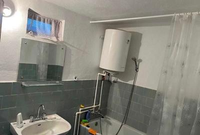 Casă cu 3 camere în Uiești
