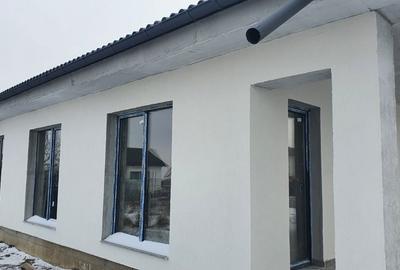 Casă cu 4 camere în Sânpetru - 2
