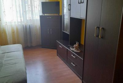 Apartament cu 3 camere decomandat în Central - 1