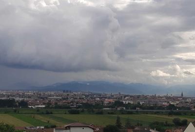Teren de 10400 mp, în Lazaret - 8
