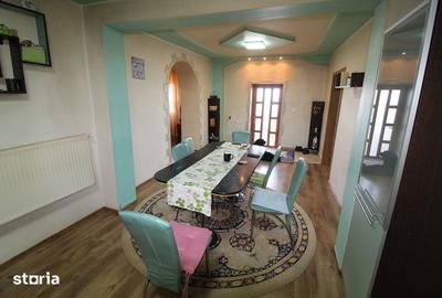 Casă cu 4 camere cu Teren 350 Mp în Central - 4
