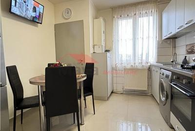 Apartament cu 3 camere decomandat în Decebal - 11