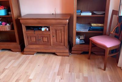Apartament cu 3 camere semidecomandat în Titan