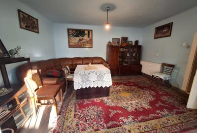 Casă cu 3 camere cu Canalizare în Săcădat - 8